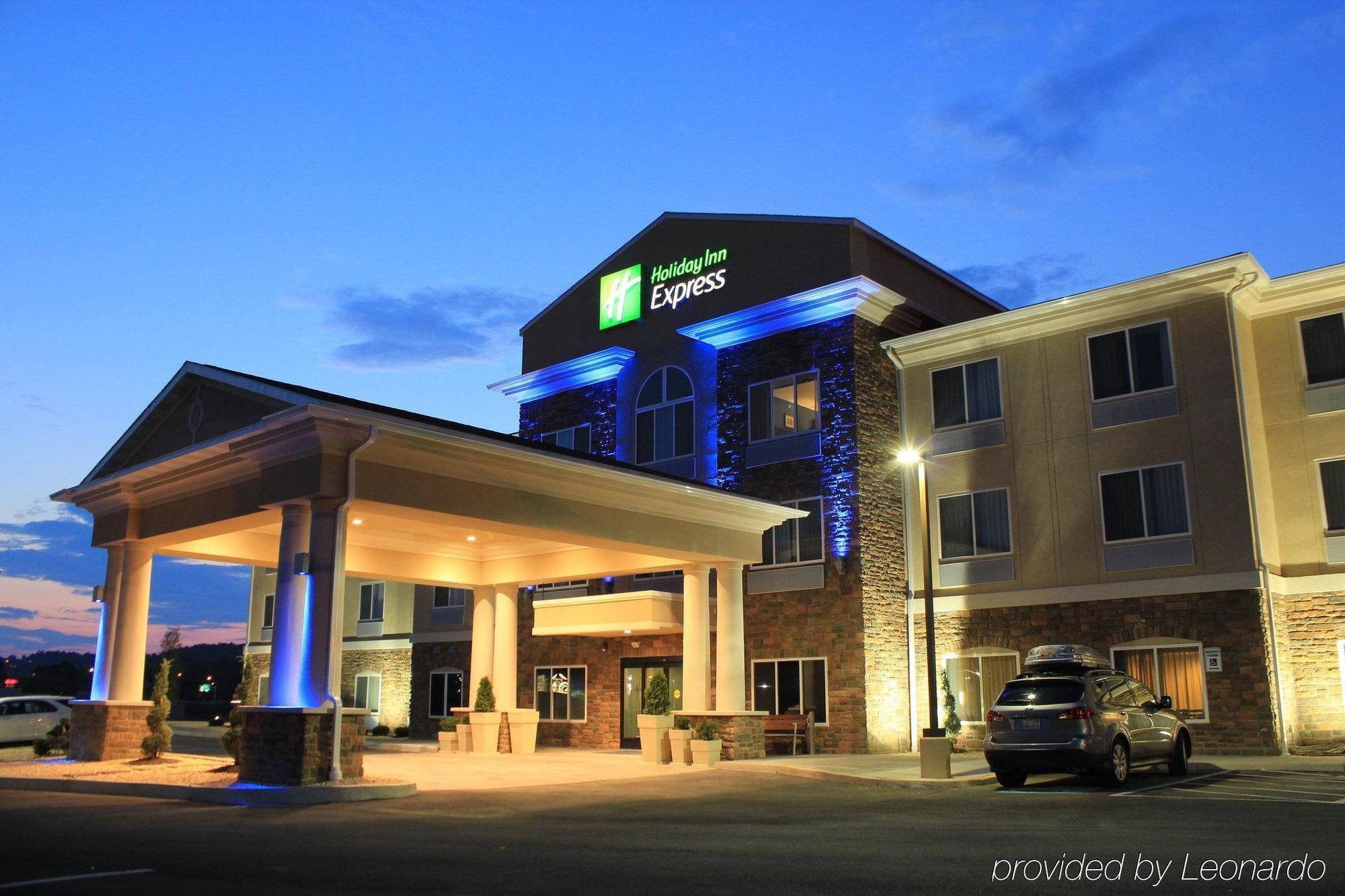Holiday Inn Express & Suites Butler By Ihg Экстерьер фото